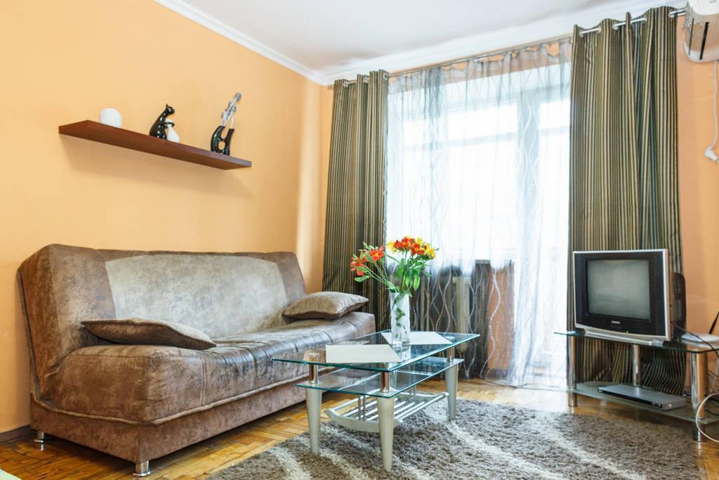 Zaporizhia Apartment On Sobornyi Avenue 143 Near Intourist Hotel מראה חיצוני תמונה