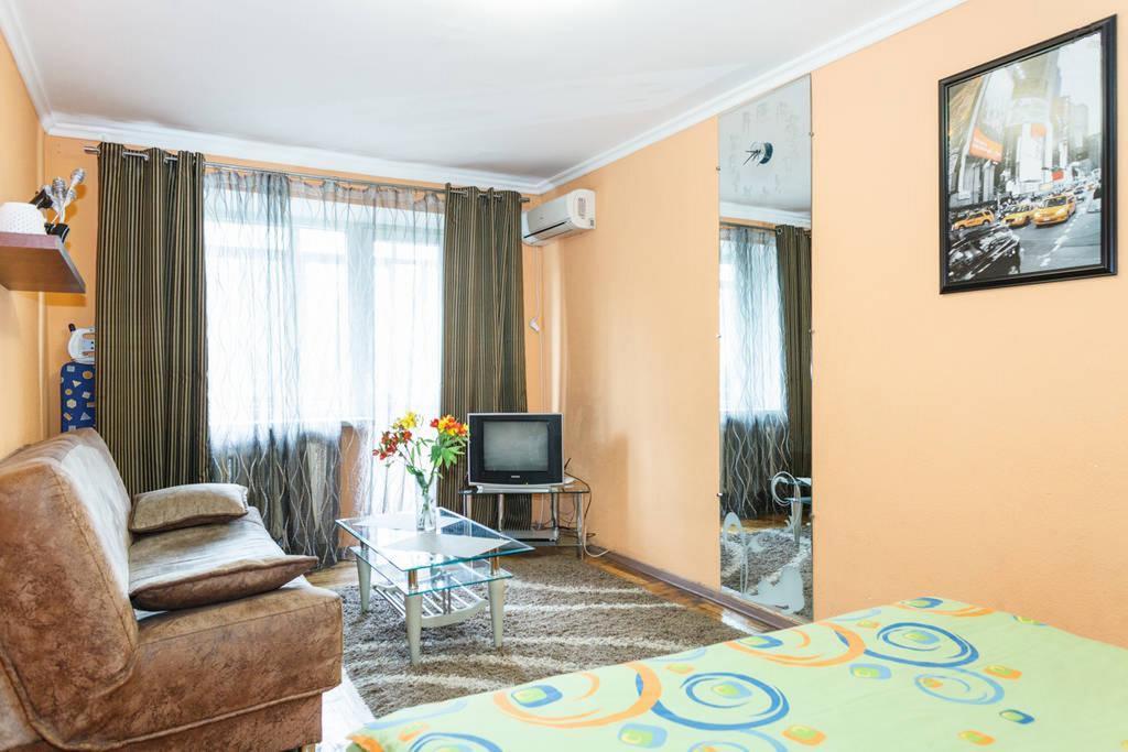 Zaporizhia Apartment On Sobornyi Avenue 143 Near Intourist Hotel מראה חיצוני תמונה