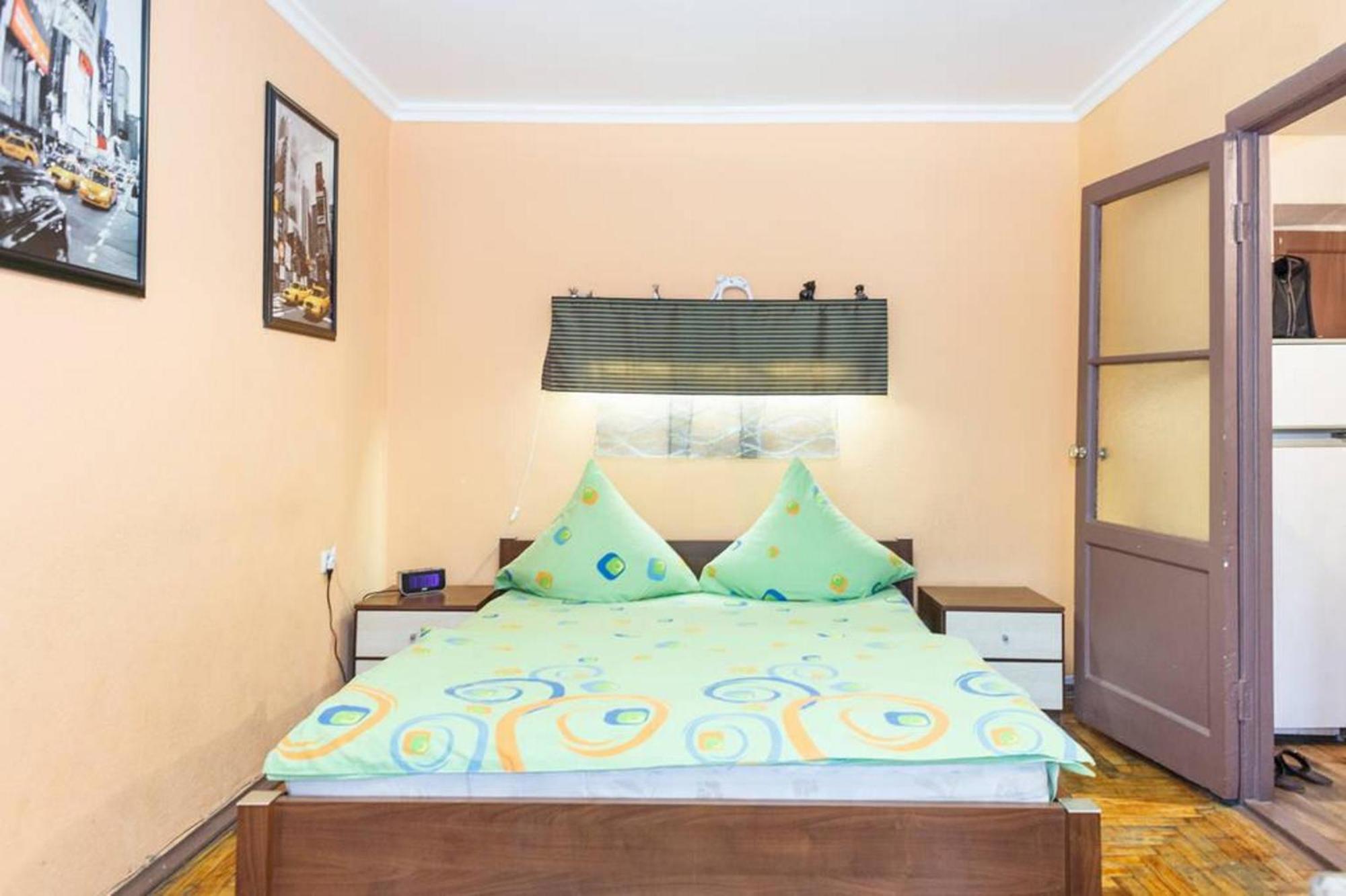 Zaporizhia Apartment On Sobornyi Avenue 143 Near Intourist Hotel מראה חיצוני תמונה